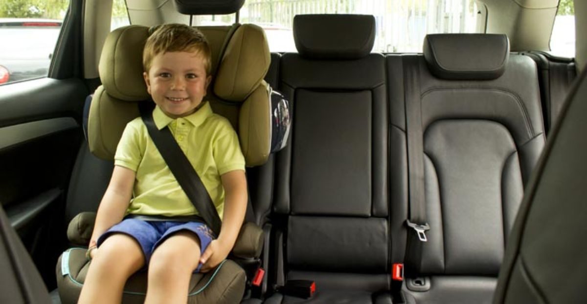 Consejos para trasladar a un niño en el auto