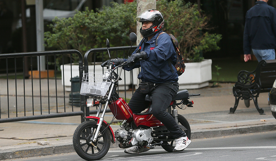 ¿Qué debes considerar a la hora de comprar una bicimoto?