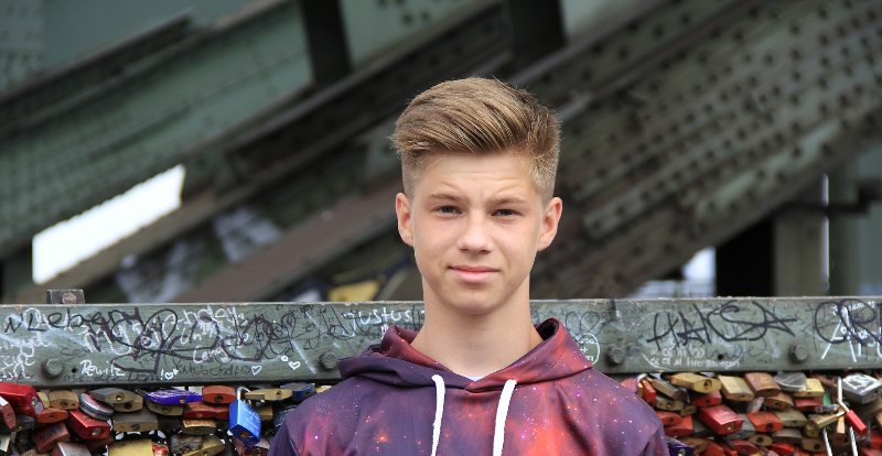 ¿Cómo obtener la licencia de conducir a los 17 años?