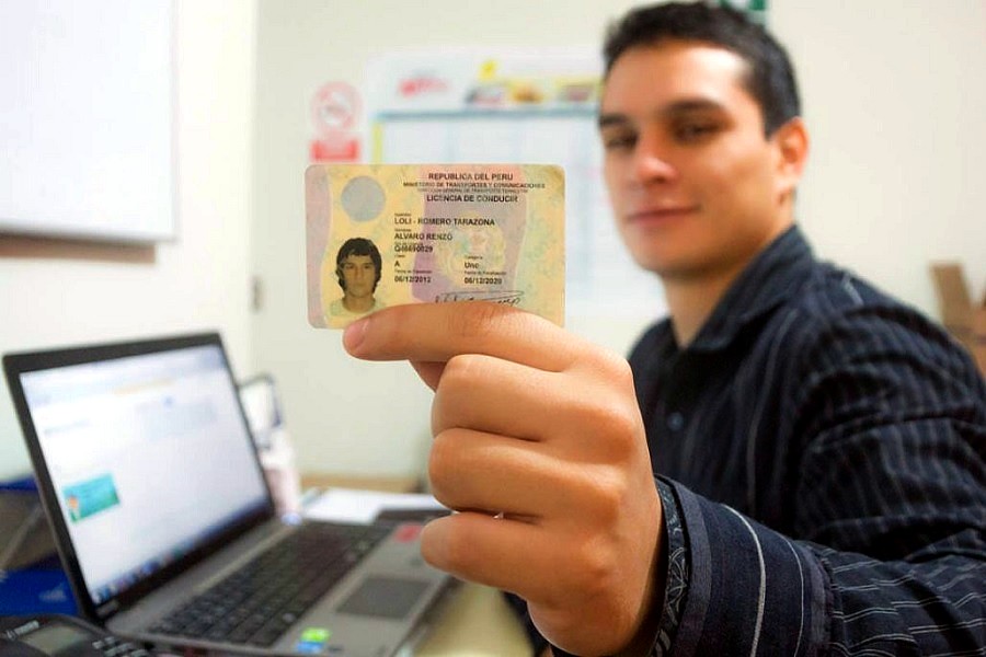 Peruanos en Chile:¿Cómo canjear su licencia de conducir peruana por la chilena?