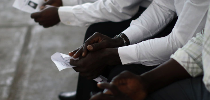 ¿Cómo tramitar una licencia de conducción si eres Haitiano?