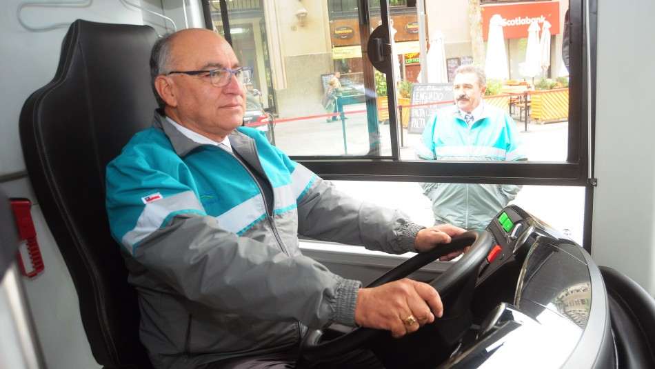 ¿Cómo sacar una licencia de conducir profesional en Chile siendo extranjero?