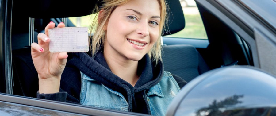 Soy venezolano y no traje mi certificado de estudios ¿Puedo obtener mi licencia de conducir en Chile